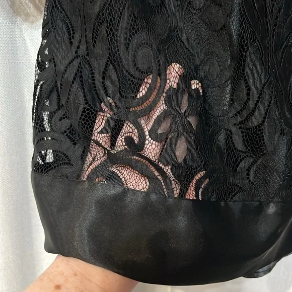 Gorgeous black lace over silk dress 2 in 1 combo Size: S/M - Picture 4 of 12